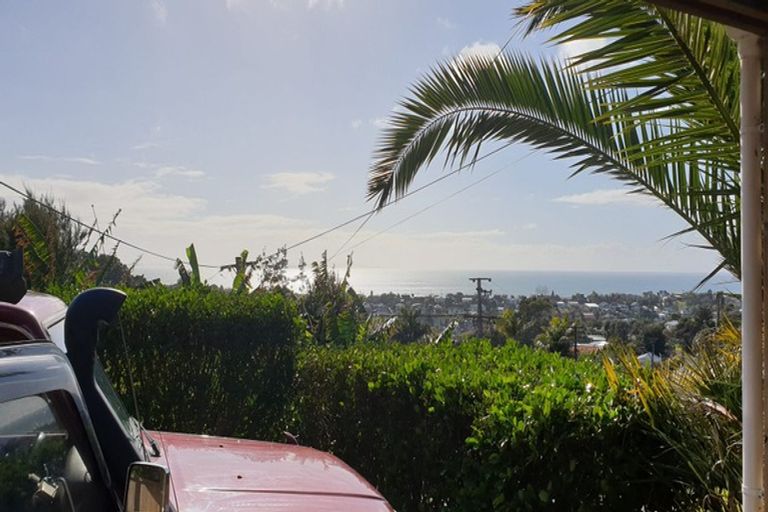 Photo of property in 41 Elliston Crescent, Stanmore Bay, Whangaparaoa, 0932