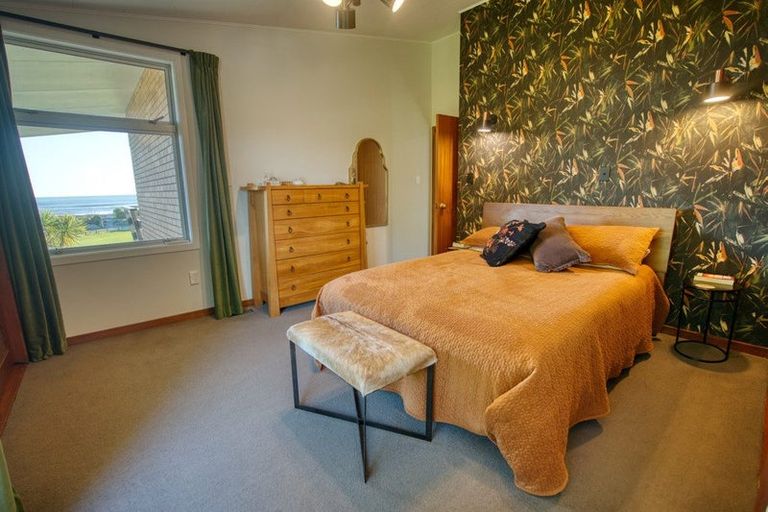 Photo of property in 25 Domain Terrace, Karoro, Greymouth, 7805