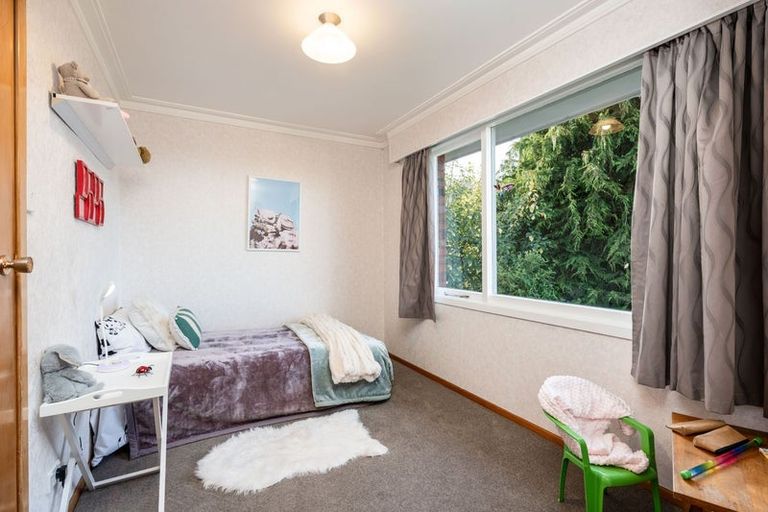 Photo of property in 18 Colquhoun Street, Glenross, Dunedin, 9011