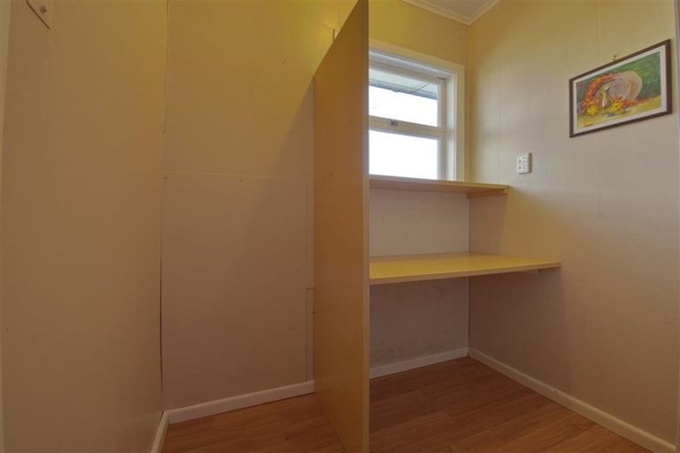 Photo of property in 12 Merton Crescent, Pirimai, Napier, 4112