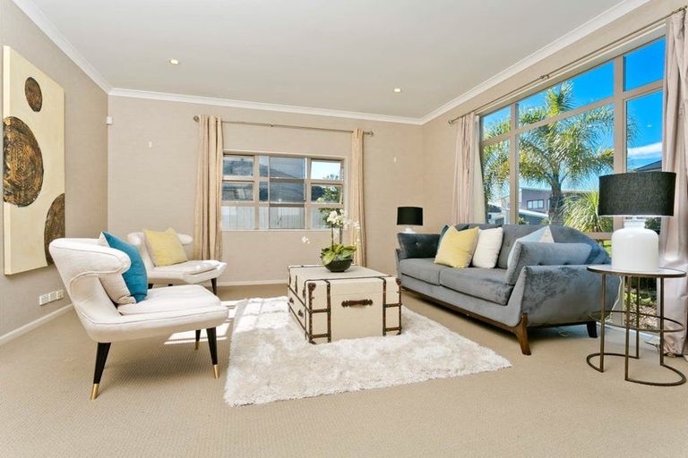 Photo of property in 7 Wye Oak Drive, Schnapper Rock, Auckland, 0632