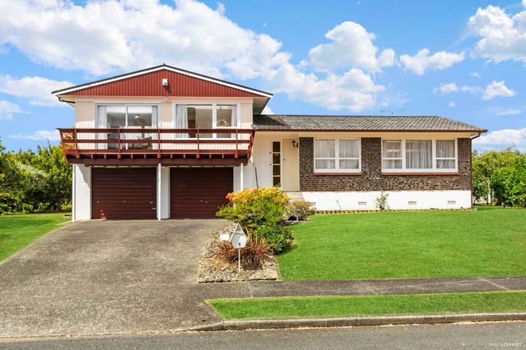 Photo of property in 5 Hazeldene Place, Opaheke, Papakura, 2113