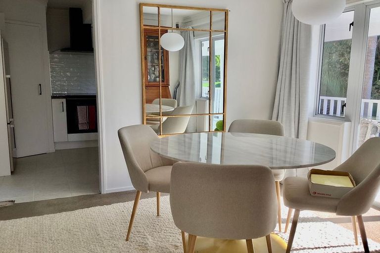 Photo of property in 1/2 Heathcote Road, Castor Bay, Auckland, 0620