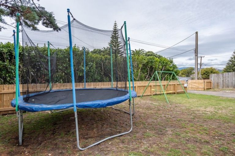 Photo of property in 46 Donovan Road, Paraparaumu Beach, Paraparaumu, 5032