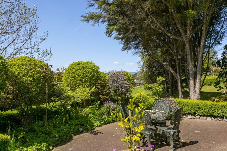 Photo of property in 11 Glen Mohr, Acacia Bay, Taupo, 3385