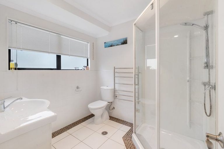 Photo of property in 19 Ysabel Crescent, The Gardens, Auckland, 2105