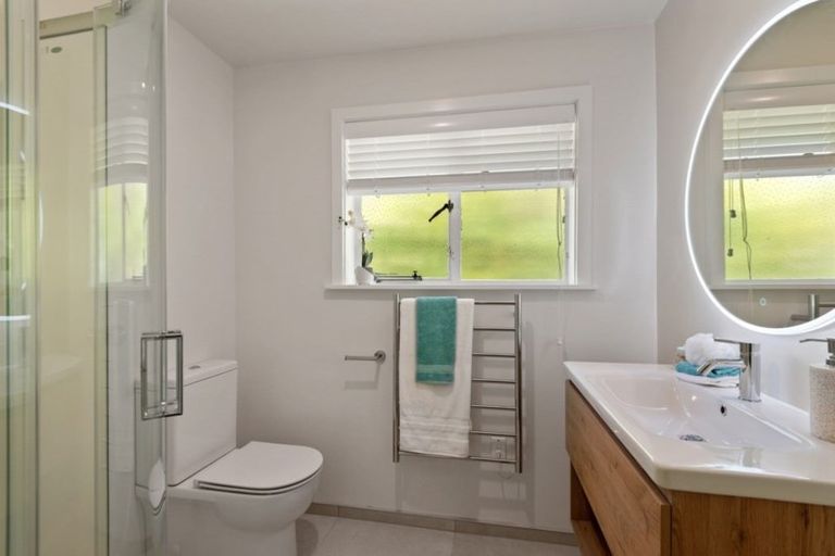 Photo of property in 1/19 Hewitts Road, Merivale, Christchurch, 8014