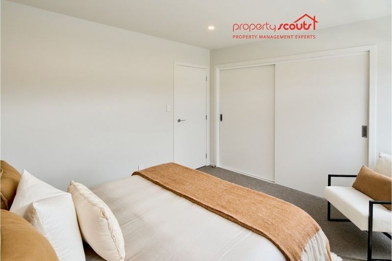 Photo of property in 2/90 Knights Road, Hutt Central, Lower Hutt, 5010