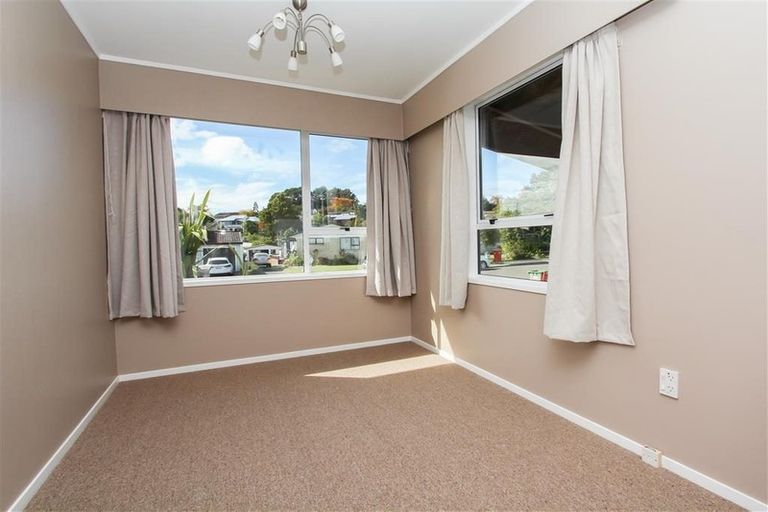 Photo of property in 2 Norfolk Place, Pukete, Hamilton, 3200