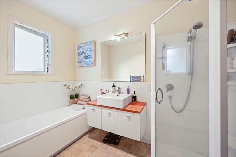 Photo of property in 118 Tuhikaramea Road, Dinsdale, Hamilton, 3204