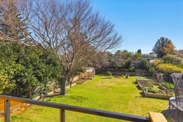 Photo of property in 13 Walton Road, Paraparaumu Beach, Paraparaumu, 5032