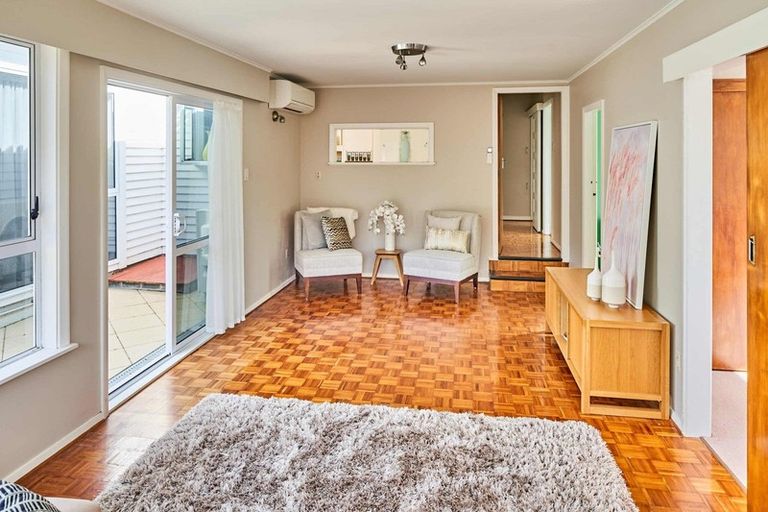 Photo of property in 18 Wyndrum Avenue, Waterloo, Lower Hutt, 5011