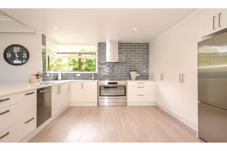 Photo of property in 9 Kerikeri Grove, Kerikeri, 0230