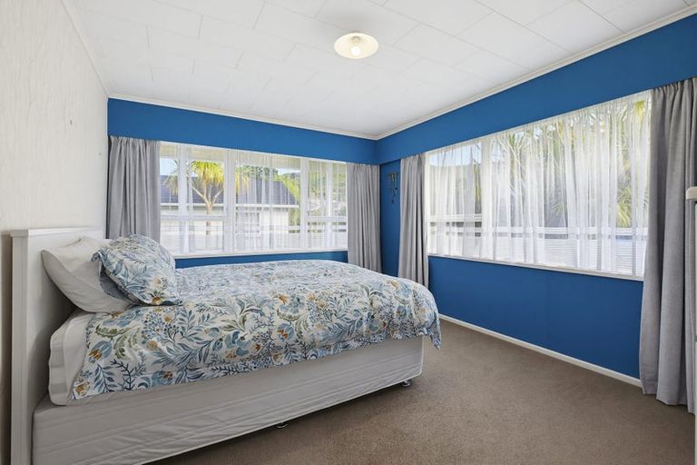 Photo of property in 108 Oriel Avenue, Tawa, Wellington, 5028