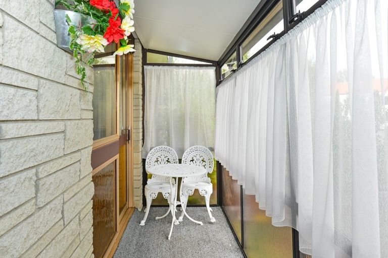 Photo of property in 6/512 Heretaunga Street East, Hastings, 4122