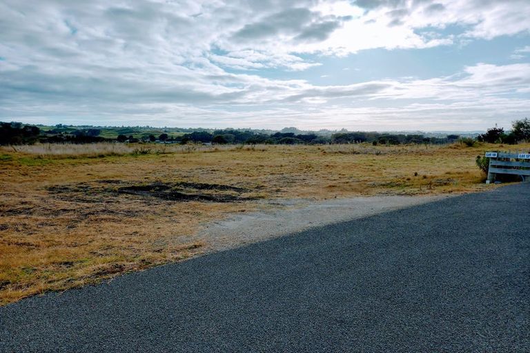 Photo of property in 18 Clarkson Avenue, Westmere, Whanganui, 4501