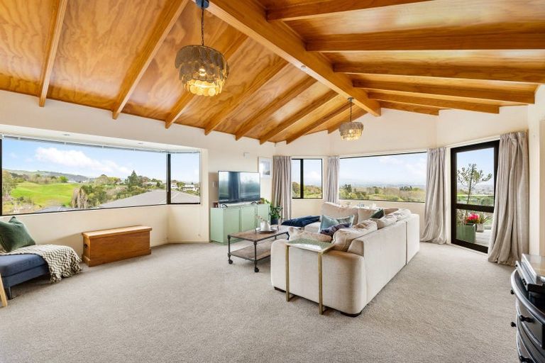 Photo of property in 81 Hikanui Drive, Havelock North, 4130