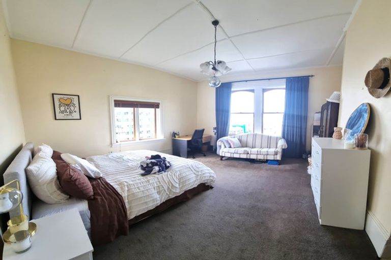 Photo of property in 18 Macdonald Crescent, Te Aro, Wellington, 6011