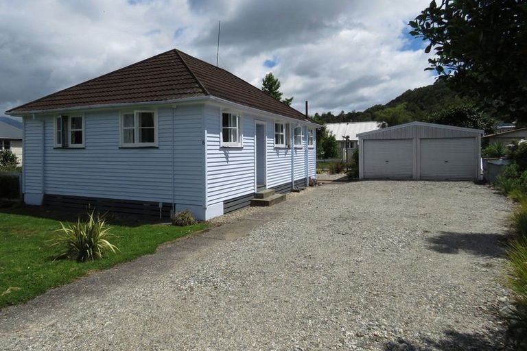 Photo of property in 8 Dunn Street, Reefton, 7830