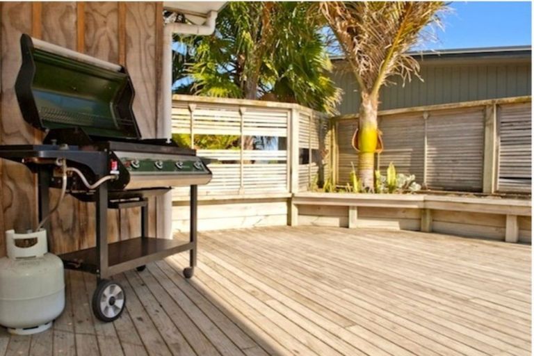 Photo of property in 502 Matarangi Drive, Matarangi, Whitianga, 3592