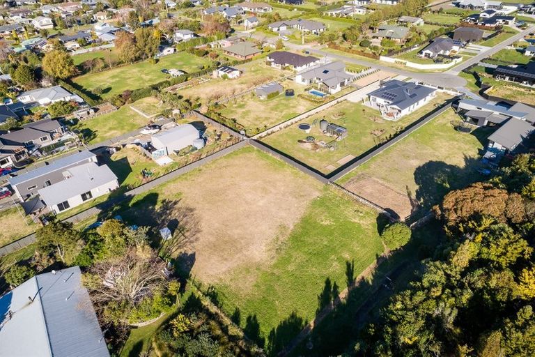 Photo of property in 27 Burness Road, Jervoistown, Napier, 4112