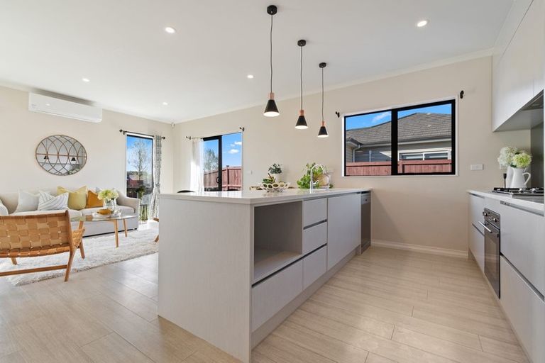 Photo of property in 26 Paso Fino Crescent, Karaka, Papakura, 2113