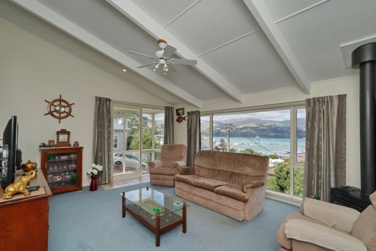 Photo of property in 5 Cornwall Road, Lyttelton, 8082