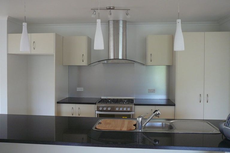 Photo of property in 18 Glover Place, Onerahi, Whangarei, 0110