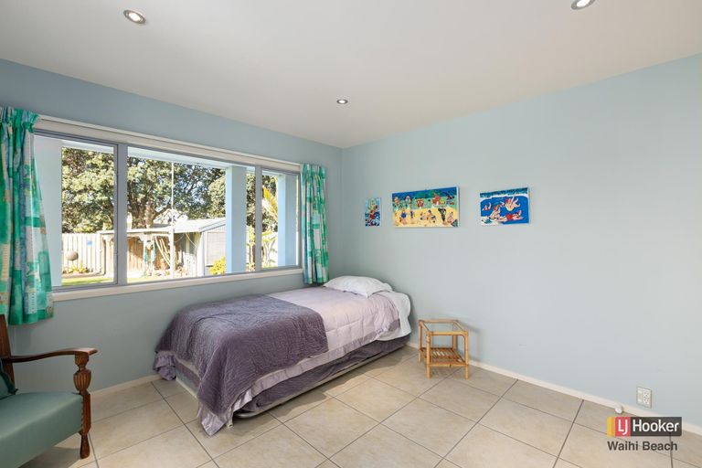 Photo of property in 221 Seaforth Road, Waihi Beach, 3611