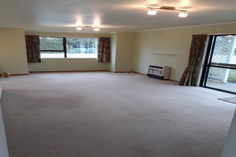 Photo of property in 60 Ketemarae Road, Normanby, Hawera, 4614