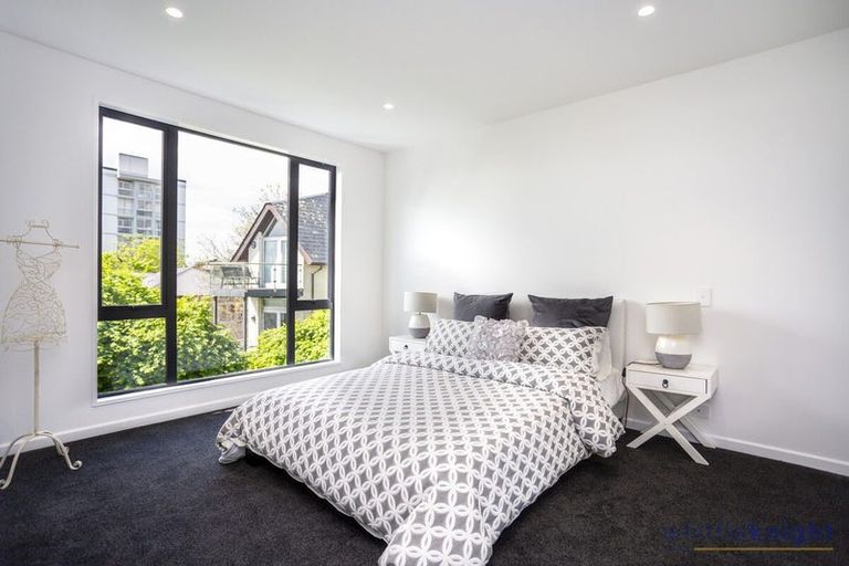 Photo of property in 2/11 Carlton Mill Road, Merivale, Christchurch, 8014