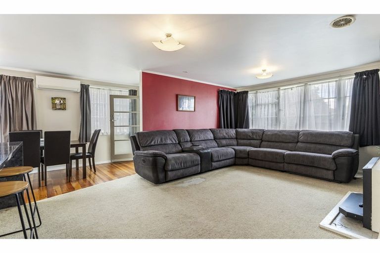 Photo of property in 47 Arimu Road, Papakura, 2110