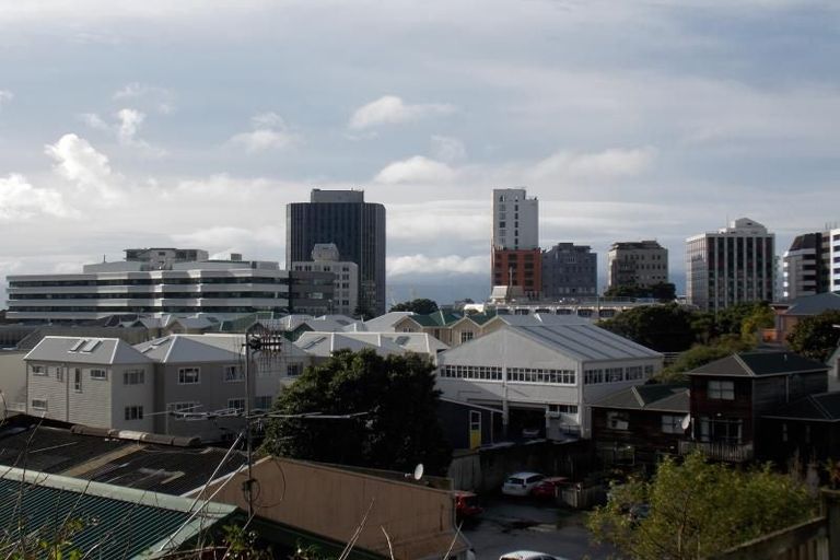 Photo of property in 169 Grant Road, Thorndon, Wellington, 6011