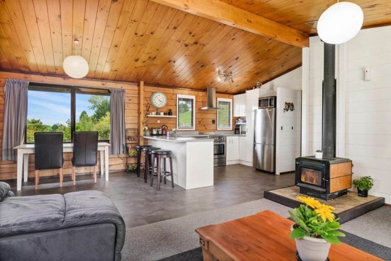 Photo of property in 615 Oturoa Road, Hamurana, Rotorua, 3072