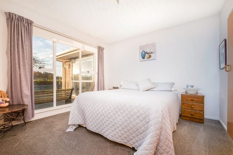 Photo of property in 28 Roydon Drive, Templeton, Christchurch, 8042