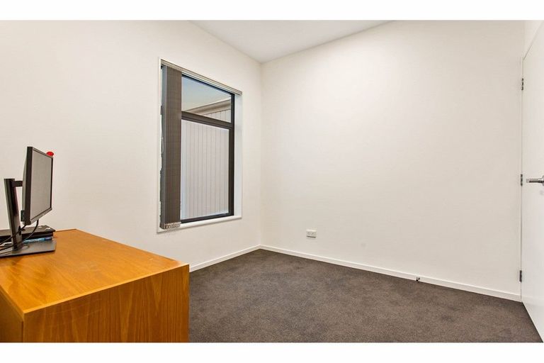 Photo of property in 53 Battalion Drive, Papakura, 2110