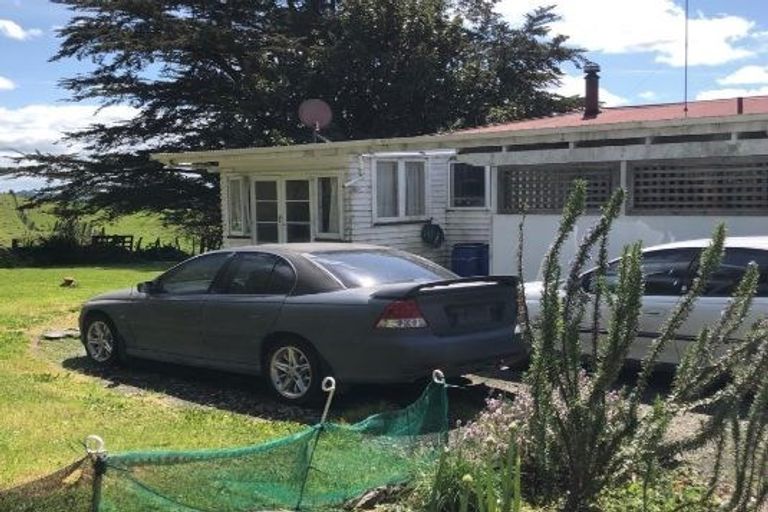 Photo of property in 950 State Highway 1, Oakleigh, Whangarei, 0171