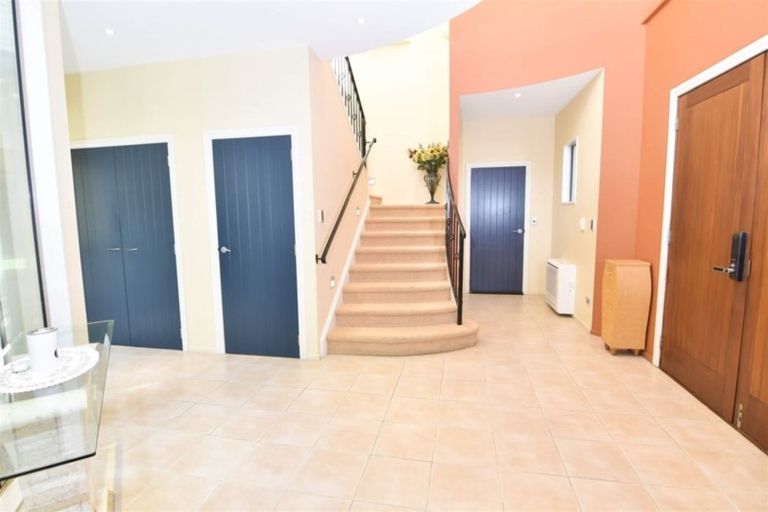 Photo of property in 6 Hogarth Lane, Burnside, Christchurch, 8053