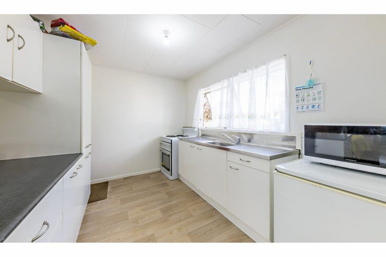 Photo of property in 32 Tamworth Close, Manurewa, Auckland, 2102