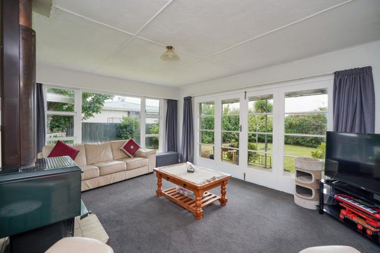 Photo of property in 106 Dunlop Street, Wallacetown, 9816