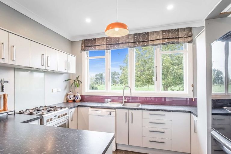 Photo of property in 90 Tane Road, Tokomaru, Palmerston North, 4474