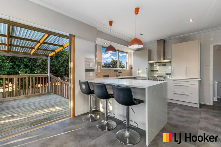Photo of property in 4 Polandson Place, Opaheke, Papakura, 2113