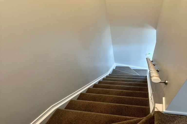 Photo of property in 74c Stanley Road, Glenfield, Auckland, 0629