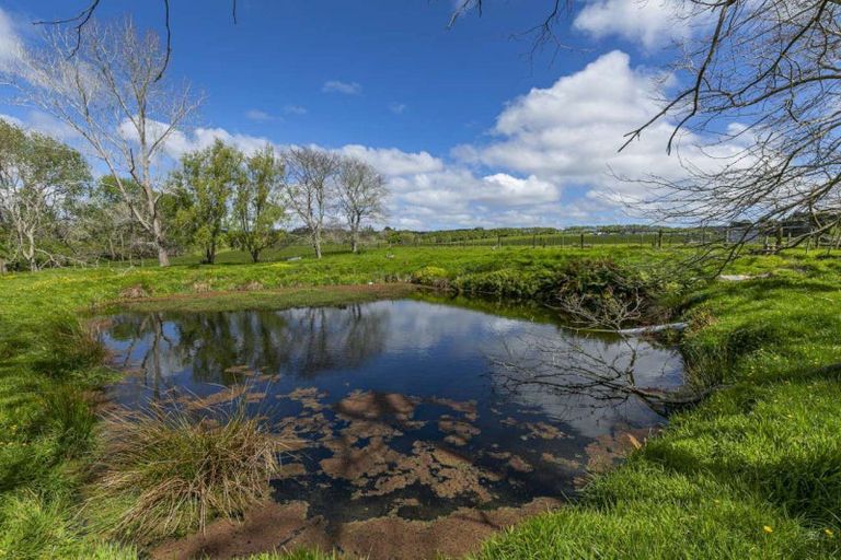 Photo of property in 219 Forestry Road, Waitoki, Kaukapakapa, 0871