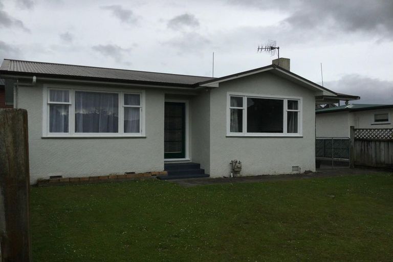 Photo of property in 12 Salisbury Avenue, Terrace End, Palmerston North, 4410
