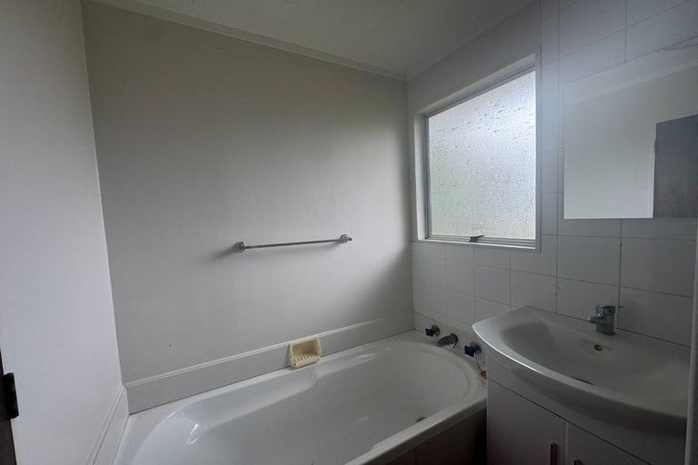 Photo of property in 1/2 Eureka Place, Parahaki, Whangarei, 0112