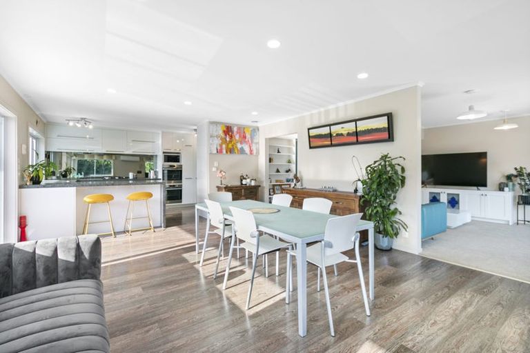 Photo of property in 132 Attwood Road, Paremoremo, Auckland, 0632