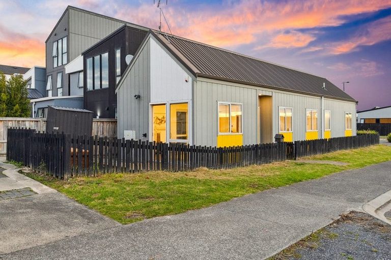 Photo of property in 127 Tarapuka Road, Westgate, Auckland, 0814