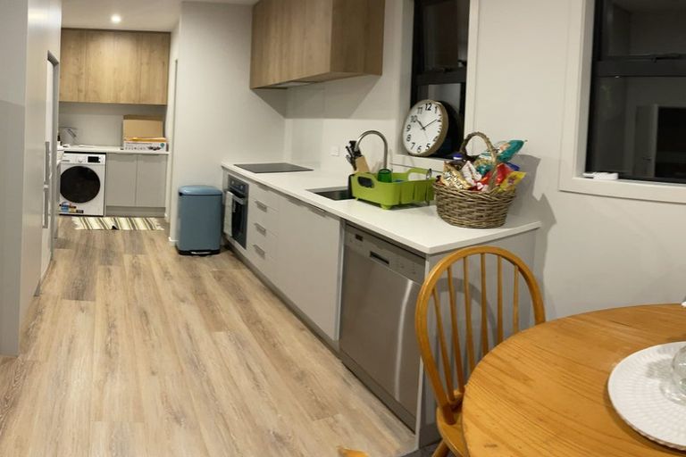 Photo of property in 5/240 Stokes Valley Road, Stokes Valley, Lower Hutt, 5019