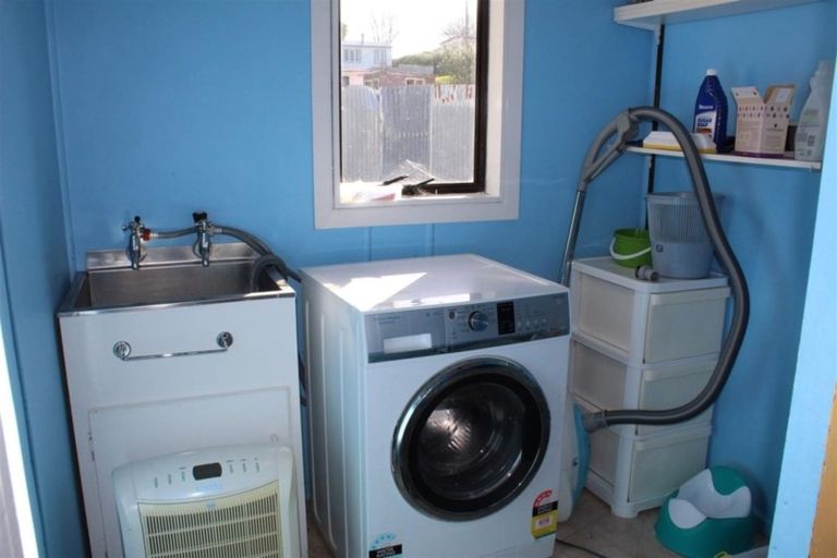 Photo of property in 105 Rangatira Drive, Mangakino, 3421